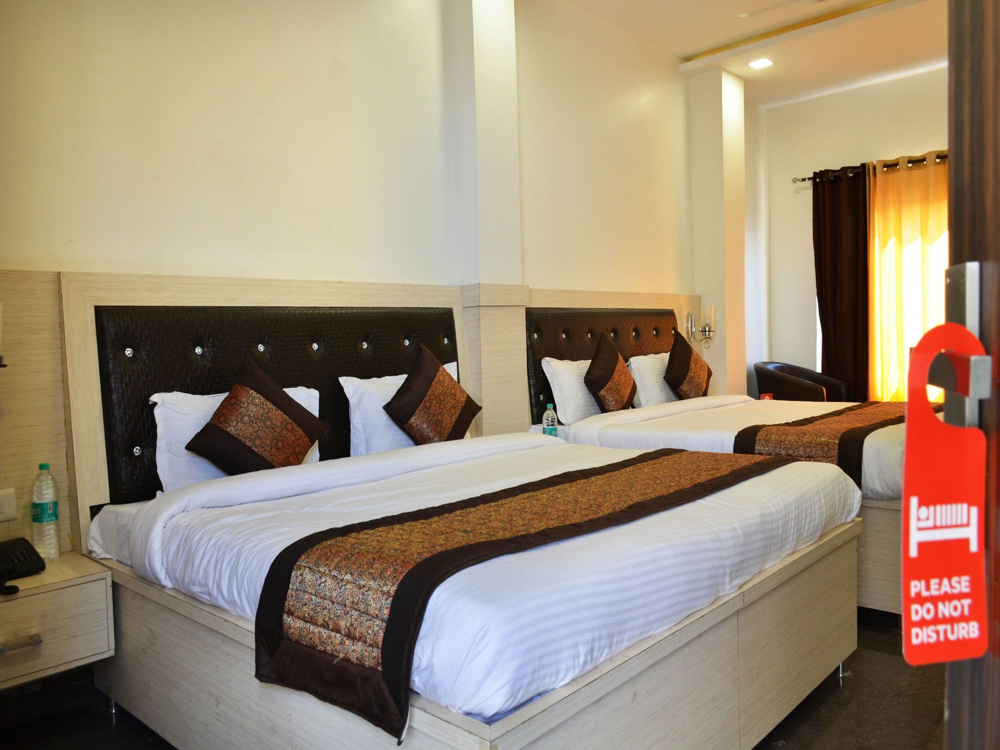 Hotel Oyo 7447 Grand Park Amritsar Exterior foto