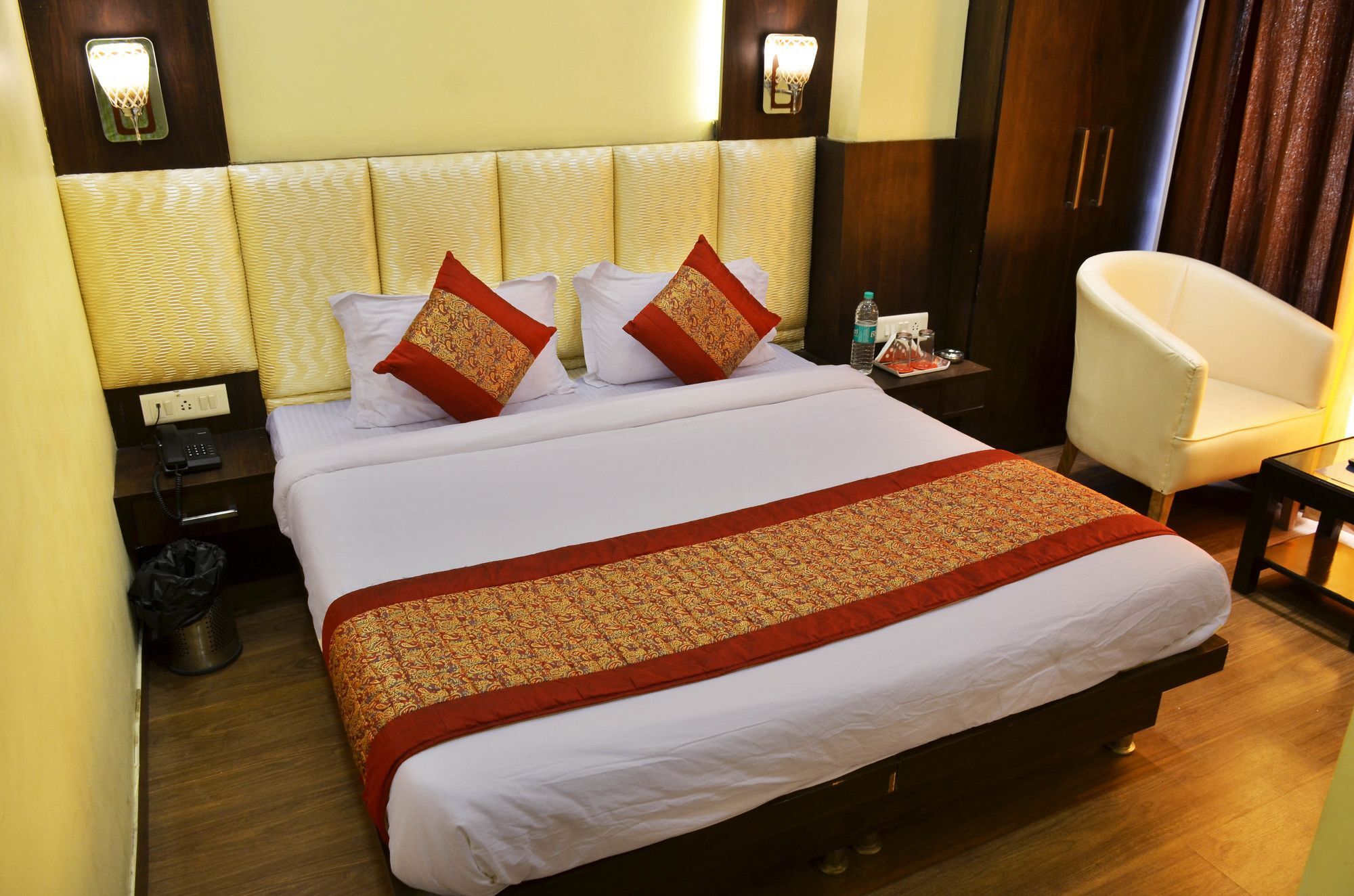 Hotel Oyo 7447 Grand Park Amritsar Exterior foto