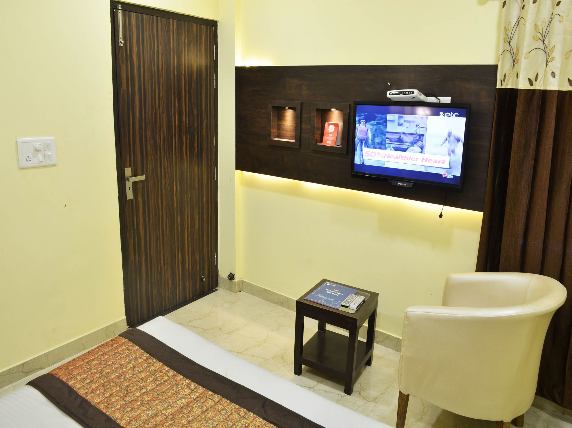 Hotel Oyo 7447 Grand Park Amritsar Exterior foto